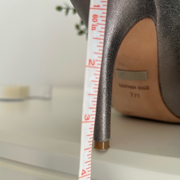 Badgley Mischka Silver Embellished Peep Toe Heels - Picture 11 of 11